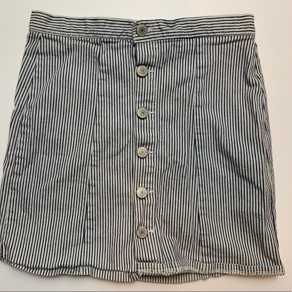 Stripped skirt